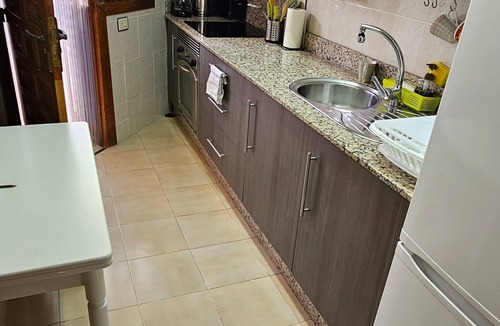Puerto de Mazarron House | Holiday Home 'Marolesja' with Mountain View, Wi-Fi and Air Conditioning