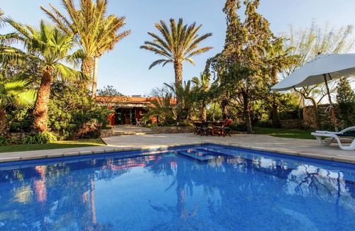 Sant Josep de sa Talaia House | Holiday Home in St Josep de sa Talaia with Pool