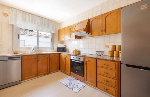 Tivenys House | Holiday Home 'Pisto' with Mountain Views, Pool Access and Air Conditioning