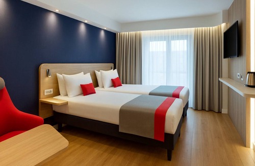 Renteria Hotel | Holiday Inn Express San Sebastian Errenteria By Ihg