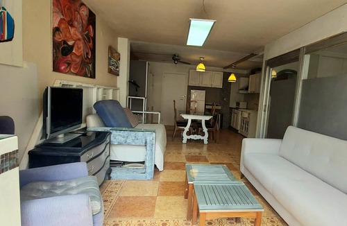 Ensanche Diputacion Apartment | Homerez - Amazing apartement 4 km away from the beach for 5 ppl. at Alacant