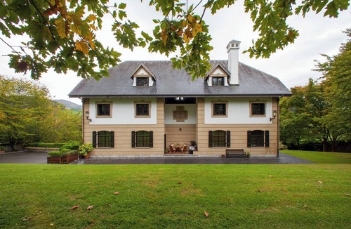 Oiartzun House | Homerez - Home in Oiartzun