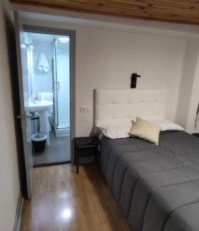 Puigcerda House | Hostal ARS