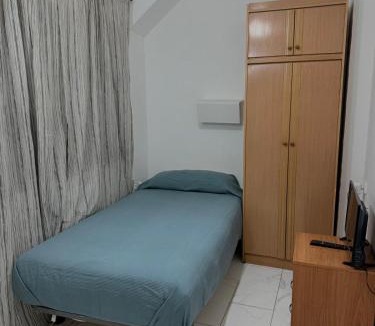 Romareda House | Hostal Castilla