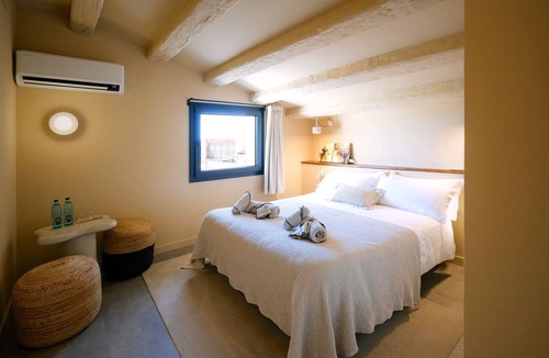 Cervera Hotel | Hotel Boutique CaLagneta - Art i vi