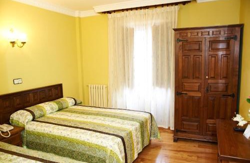 Santillana del Mar Hotel | Hotel Los Angeles