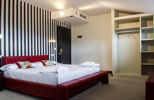 Valdeavellano de Tera Hotel | Hotel Teratermal