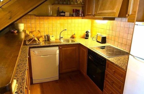 Pedra House | House 3 rooms Fireplace, Garden, Views, BBQ & Pet-Friendly