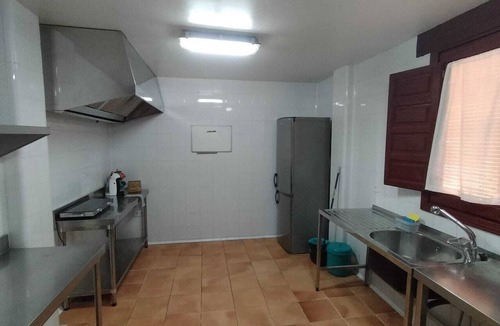 Alcubilla del Marques Cottage | House for 16 next to Burgo de Osma. Hiking, wine, castles. Pets