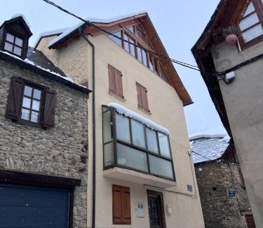 Casau Ski Chalet | House spectacular views Baqueira Digital Nomads