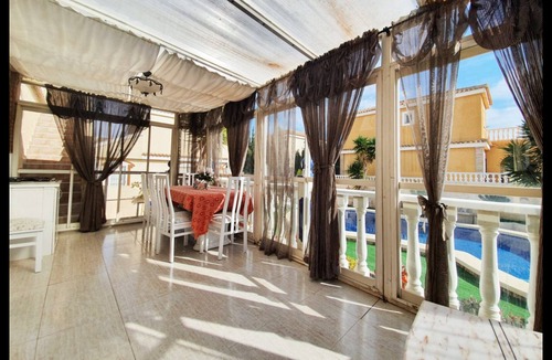 Los Arenales del Sol House | House with private pool