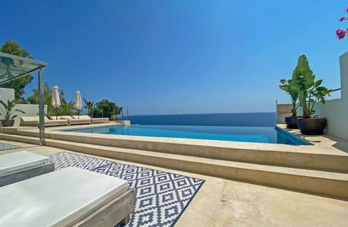 Roca Llisa Villa | IBIZA ROCALLISA VILLA CAN CANTU WITH SPECTACULAR SEA VIEWS FOR 8 PEOPLE