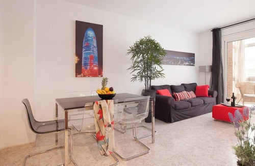 el Fort Pienc Apartment | Ideal location right between the old town and La Sagrada Familia 6 ppl!