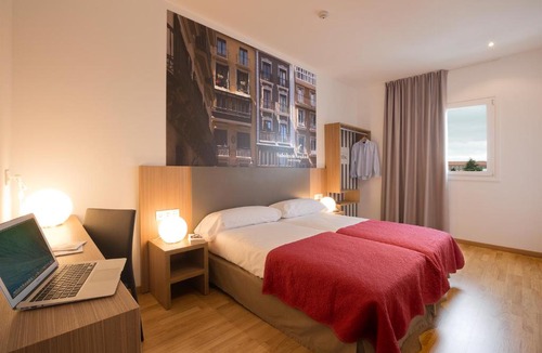 Ansoain House | IRAIPE Pamplona Hostal Auto Check-in