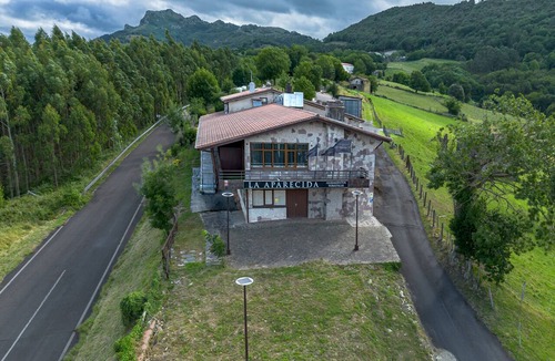 La Aparecida Apartment | La Aparecida: Mountain Views, Balcony & Wi-Fi in Rural Cantabria