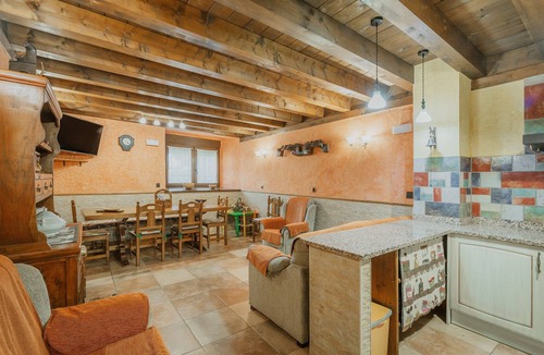 Ibeas de Juarros House | La Cabaña - Rural House in Burgos: 5 Bedrooms and Mountain Views