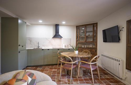 Albarracin House | LA CASA AMARILLA APARTAMENTO BRONCHALES