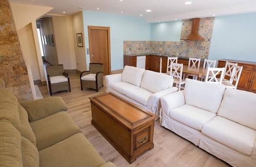 Cuellar House | La Casona De Cuéllar: Rural House for Groups with Pool in Segovia