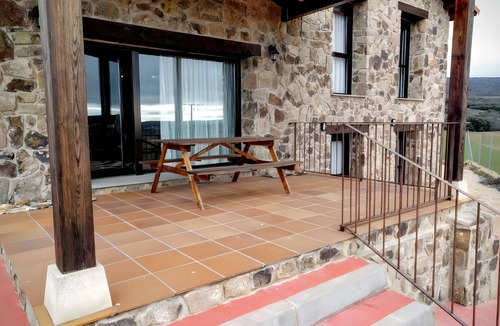 Aldehuela de Perianez House | La Casona del Silencio Country House - Soria, Laguna Negra