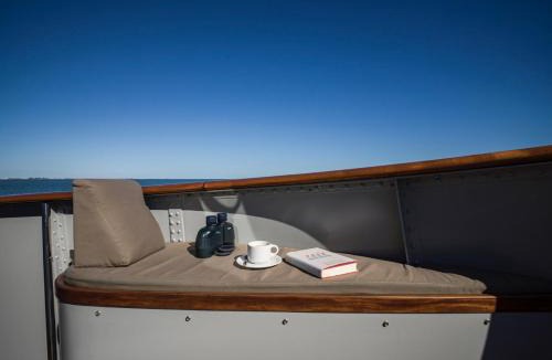 Sant Carles de la Rapita Boat Rental | La Fenice Yacht
