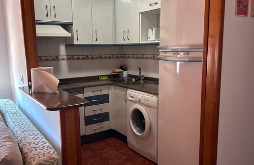 Guadalaviar Apartment | 'La Galera Barrios Altos' Apartment with Mountain Views, Private Terrace and Wi-Fi
