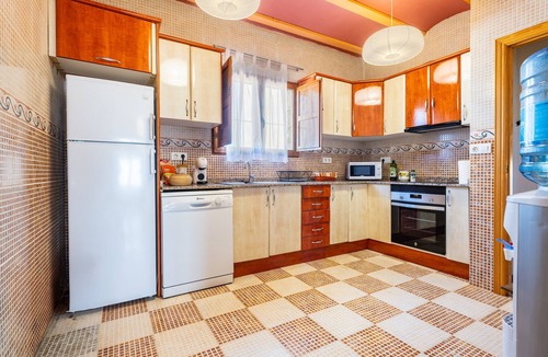 Sarratella House | La Rosa de los Vientos – Charming Stay with Sea Views for Peaceful Days
