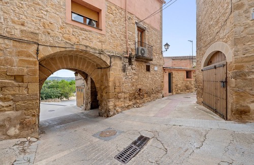 Villalba dels Arcs Apartment | 'Lo Perxe' Apartment with Mountain Views, Ideal for MTB, Wine, Relaxation & Nature, Terra Alta. 4 Guests