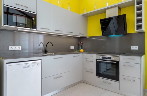 Bellvey Apartment | 'Loft El Til-ler' Apartment with Private Terrace and Wi-Fi