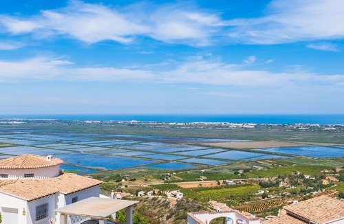 Monte Pego Apartment | Lovely apartment for 6 people with pool, WIFI, A/C, TV, patio and pets allowed