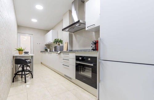 L'Ampolla Apartment | Lovely apartment for 4 guests with A/C, WIFI, TV and pets allowed