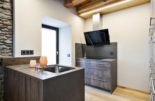Les House | Luderna - Casa Les er Haro