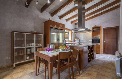 Inca Villa | Luxurious country house with pool, 4 bedrooms, 3 bathrooms, Wi-Fi and barbecue