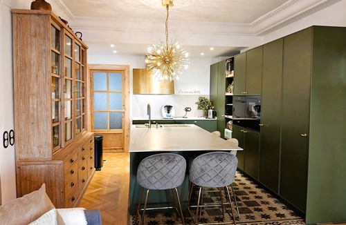 Zaragoza Centro Apartment | Luxury in the center, ideal corporate rental. Parking.
