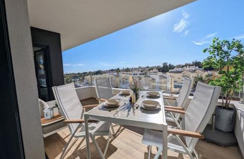 Orihuela Costa Apartment | Luxury, sunny apartment in Villamartin with pool, Casa Buena Vista Golf