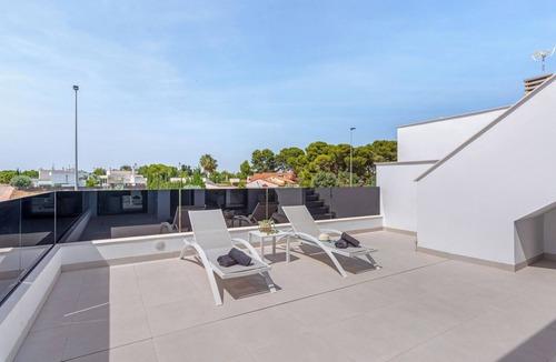 Santiago de la Ribera Villa | Luxury Villa Adela | Pool, 2 Jacuzzi’s & Rooftop Terrace suitable for 8 guests.