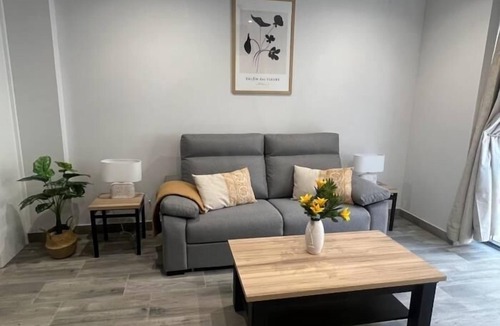 Logrono Apartment | Manzanera Azul LIVING COLOURS