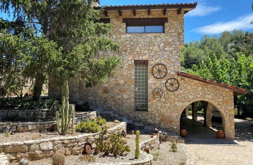 Riudecols Cottage | Masía de piedra con piscina