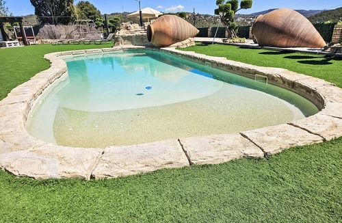 Can Trabal House | Masia Can Trabal für 24 Gäste mit privatem Pool in der Nähe von Sitges by Interhome