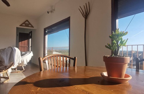Menarguens Cottage | Menàrguens Castle. A one-of-a-kind house in the Catalan countryside