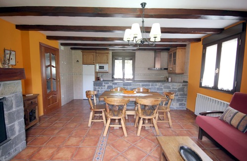 Saravillo Cottage | Miguelo apartments for 6 people