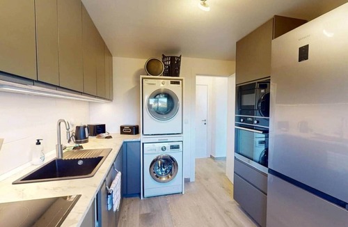 Sucina Apartment | Modern 2 Bed 2 Bath Apartment, AC, Pool Views