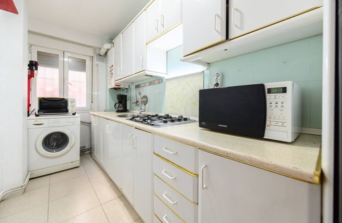 Ciudad Lineal Apartment | Modern and functional flat with two double bedrooms in Madrid Tempory BEN28BE