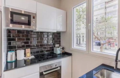 Guindalera Apartment | Modern & Bright 3-Bedroom Apartment in Exclusive Salamanca District