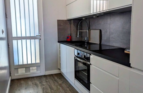 Los Altos Apartment | Modern La Ciñuelica PH with Com Pool L166