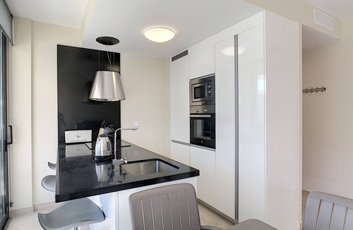 Mar de Cristal Apartment | Modern, pool view, south east facing