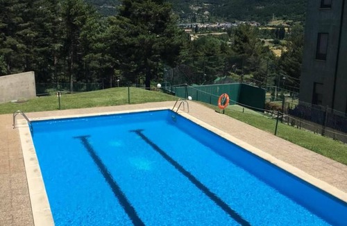 Villanua Apartment | Mountain Duplex for 4 Guests with Parking in Villanúa