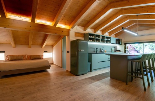 Montardit de Baix Apartment | Mountain Loft Trencalòs, pets allowed