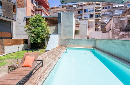 El Putget i Farro Apartment | My Space Emirates - Splendid Apartment with Terrace and Pool near Park Güell