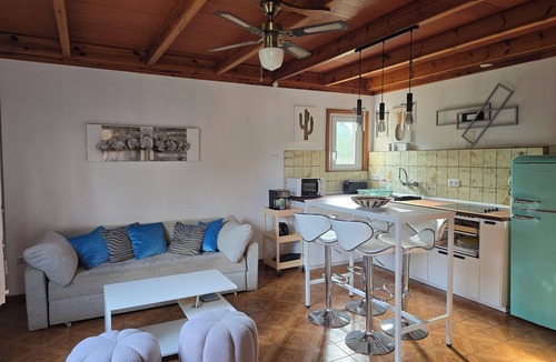 Cala Murada Apartment | NEAR THE BEACH, beautiful detached apartment in a house with a garden and pool