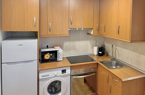 Rejas Apartment | New Apartment Madrid Feria 102